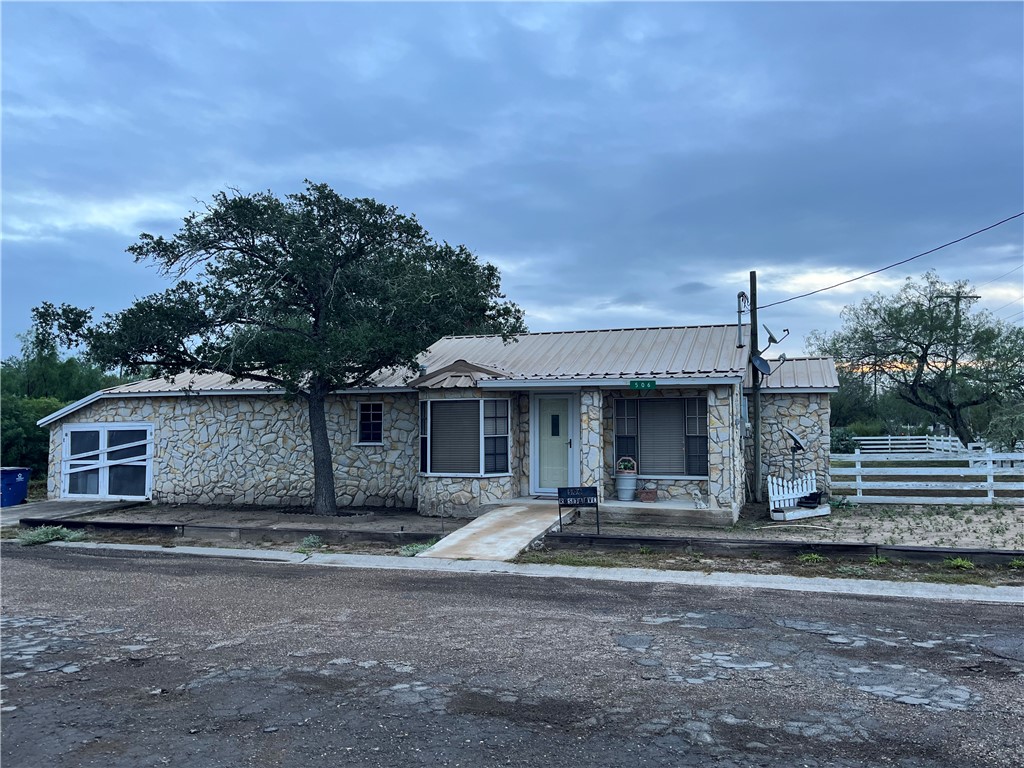 506 Rosita St Property Photo 1