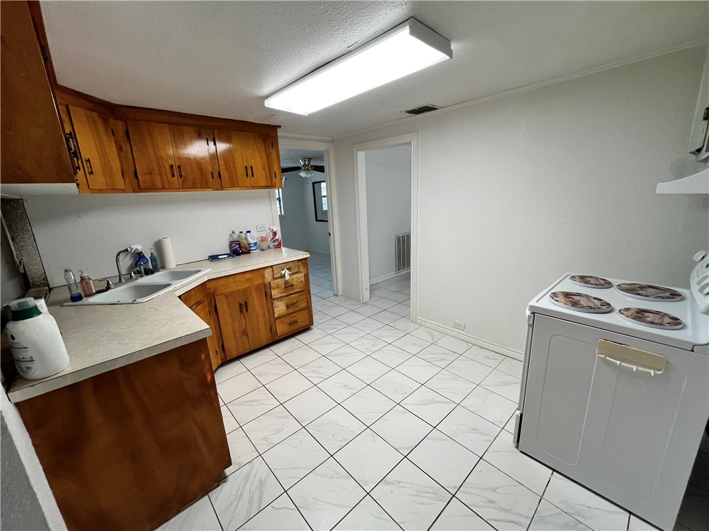 506 Rosita St Property Photo 16