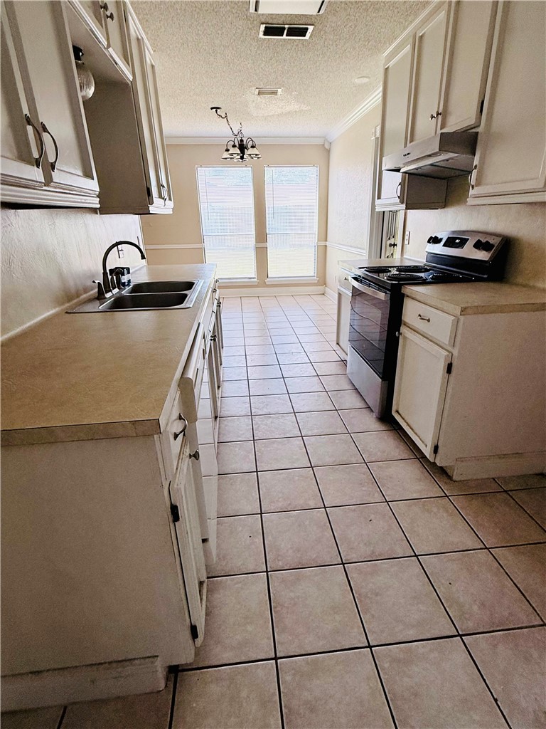 4645 Vail St Property Photo 8
