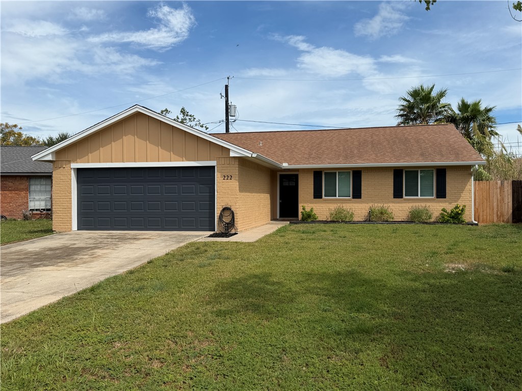 222 Perthshire Dr Property Photo 1