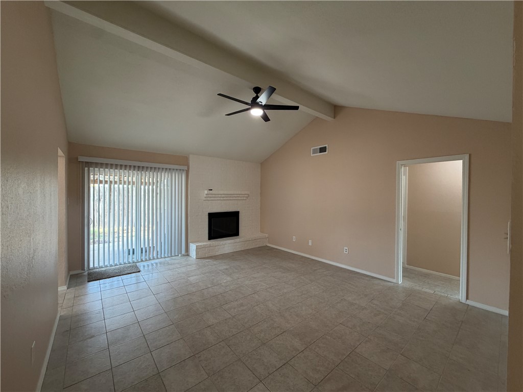 222 Perthshire Dr Property Photo 3