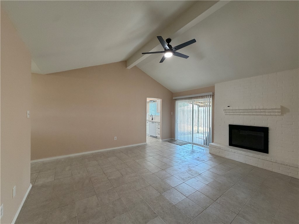 222 Perthshire Dr Property Photo 5