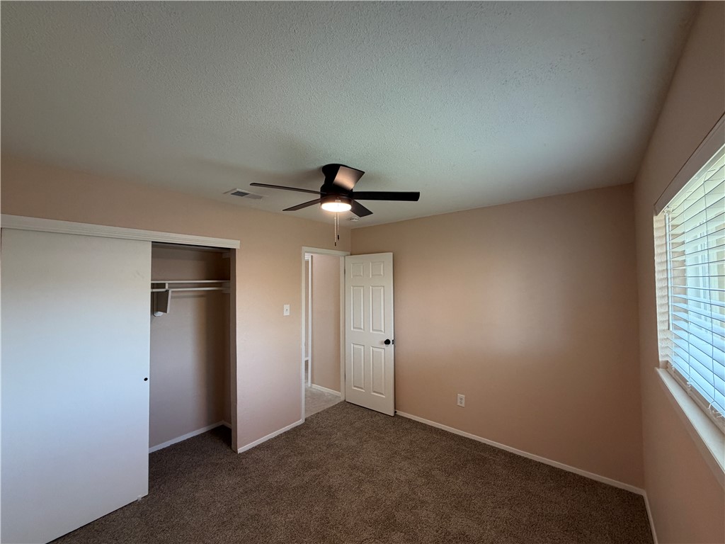 222 Perthshire Dr Property Photo 18