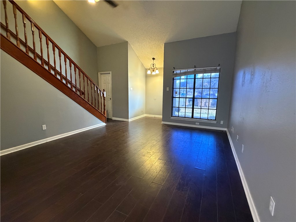 6193 Angus Dr Property Photo 2