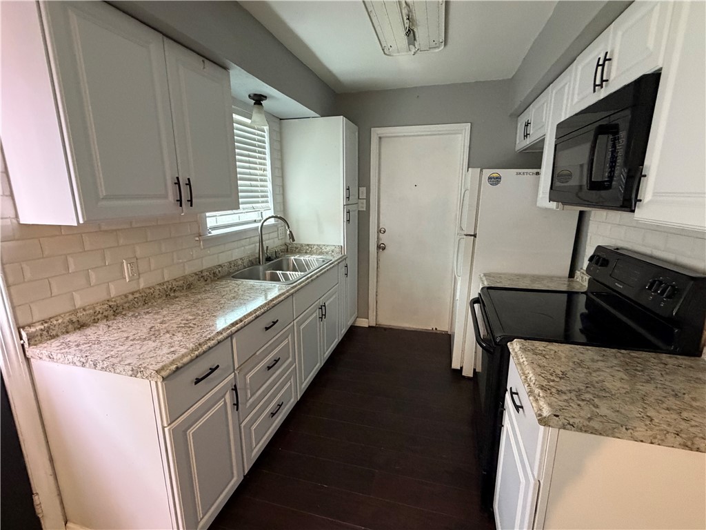 6193 Angus Dr Property Photo 4