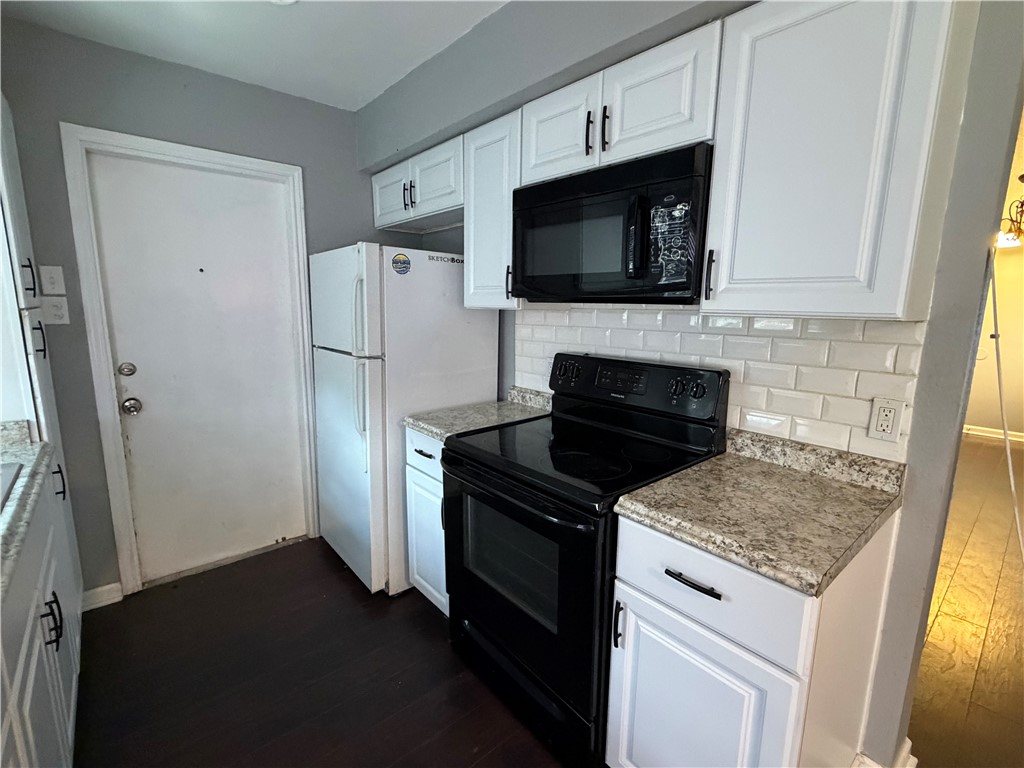 6193 Angus Dr Property Photo 5