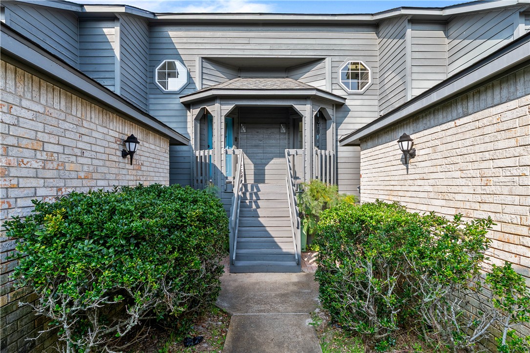 210 Oak Bay St 1203 Property Photo 1