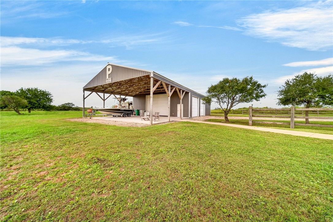 4167 County Road 1432 Property Photo 42