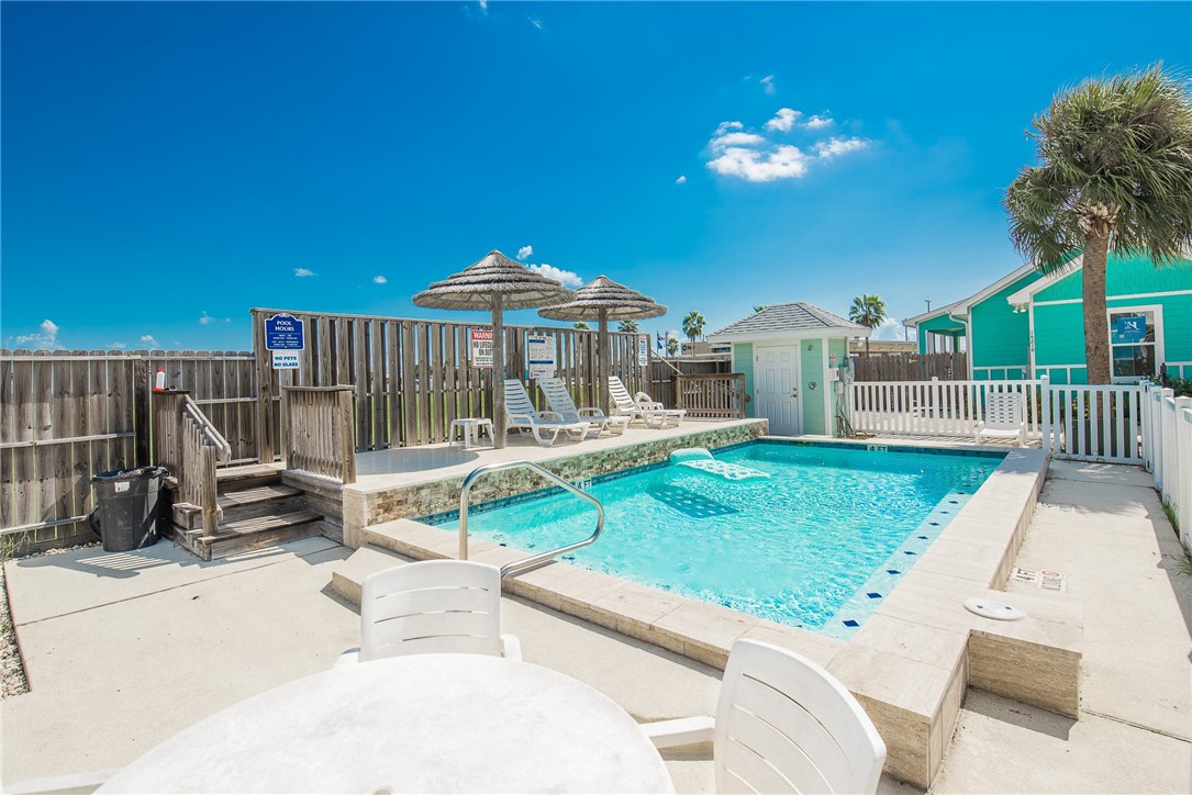 14209 Anegada Dr Property Photo 3