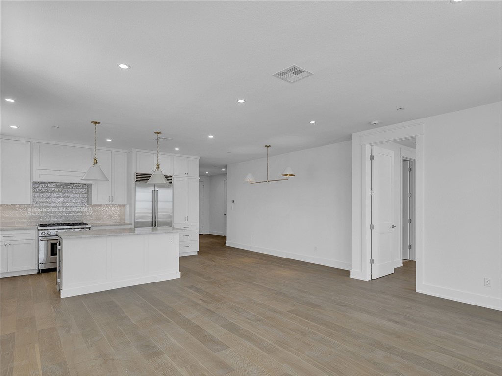 136 W Cotter Ave 8 Property Photo 15