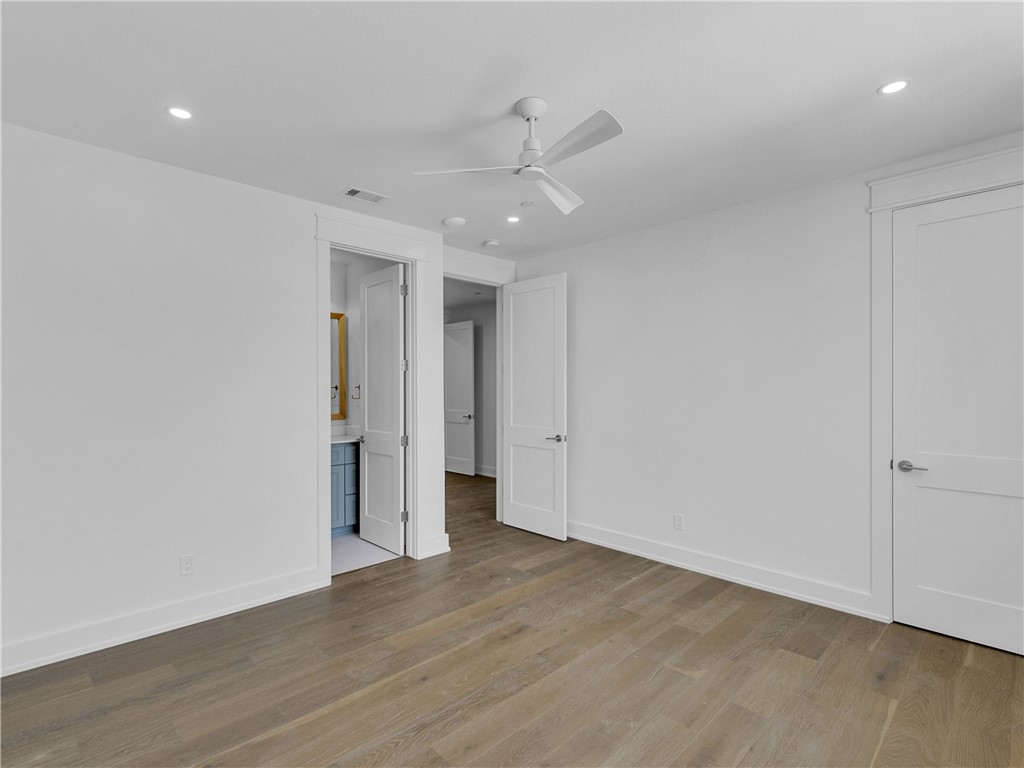 136 W Cotter Ave 8 Property Photo 33