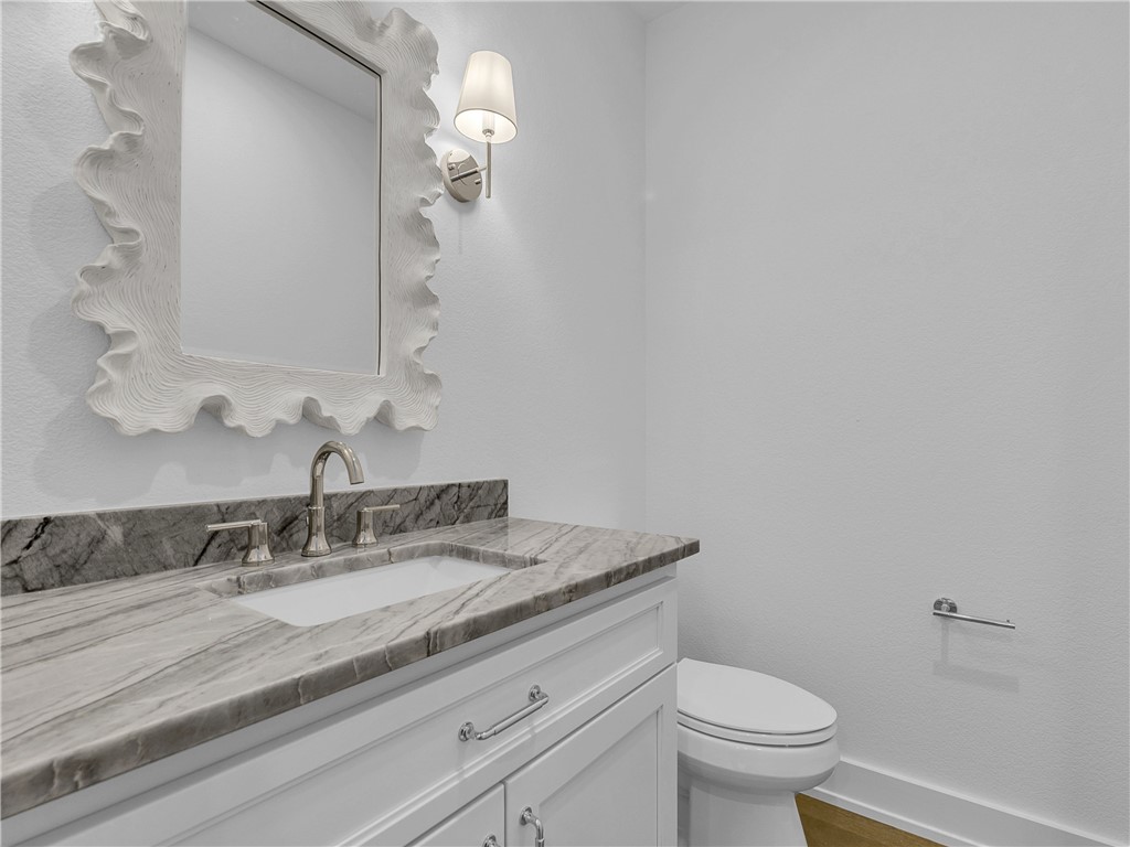 136 W Cotter Ave 8 Property Photo 38