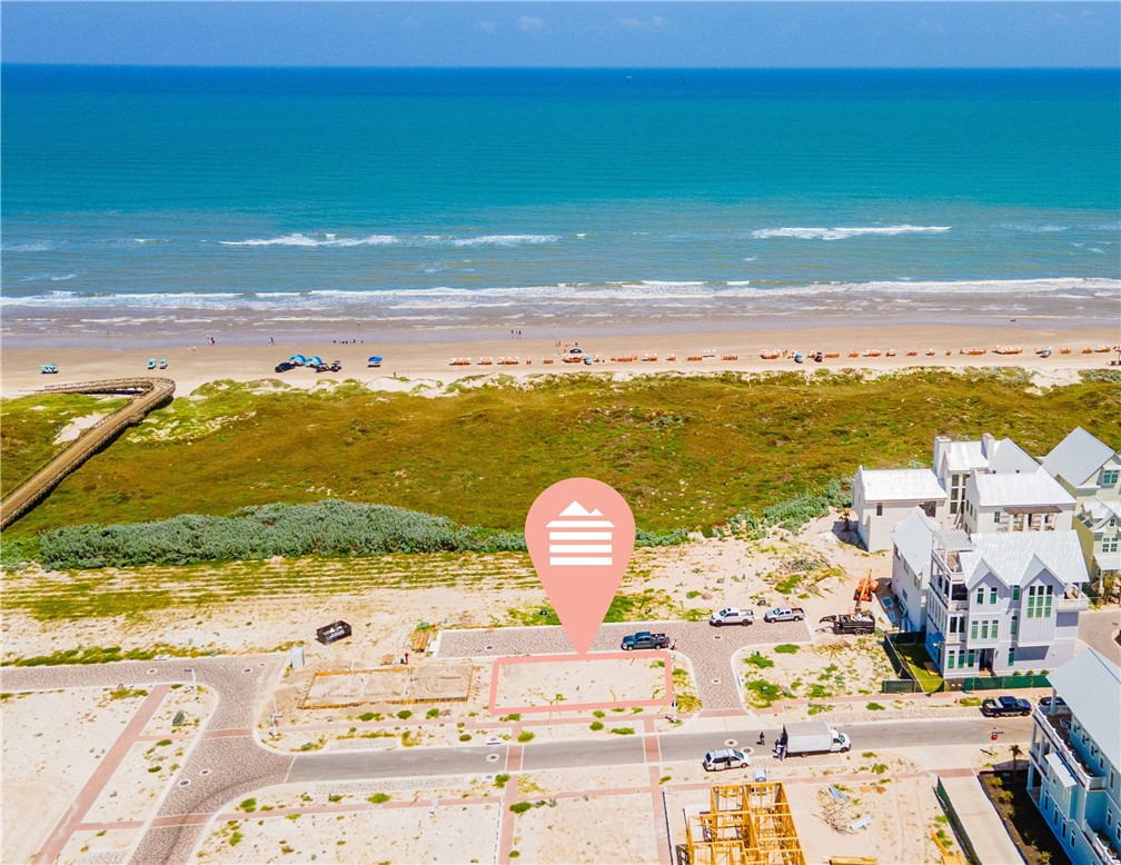 512 Coastline Dr Property Photo 4