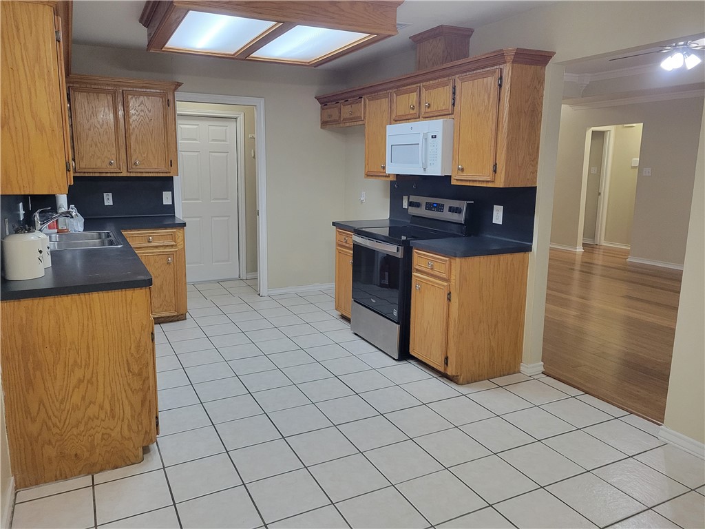 7010 Eldora Dr Property Photo 5