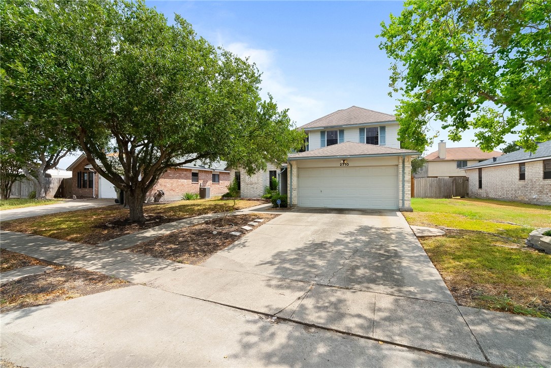 2710 Victoria Park Dr Property Photo 2