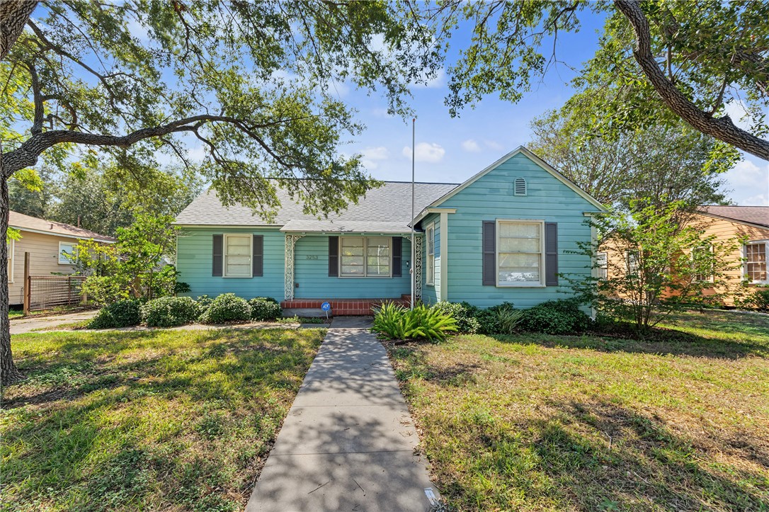 3253 Austin St Property Photo 1
