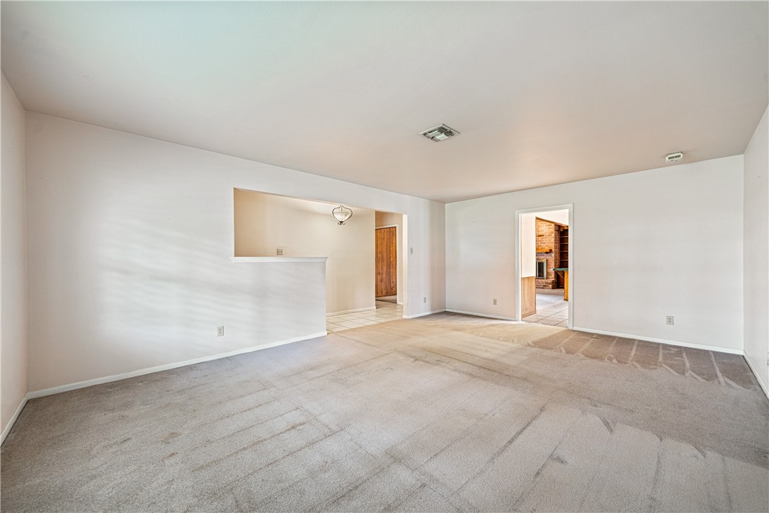 1401 Michael St Property Photo 6