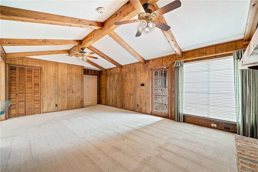 1401 Michael St Property Photo 8