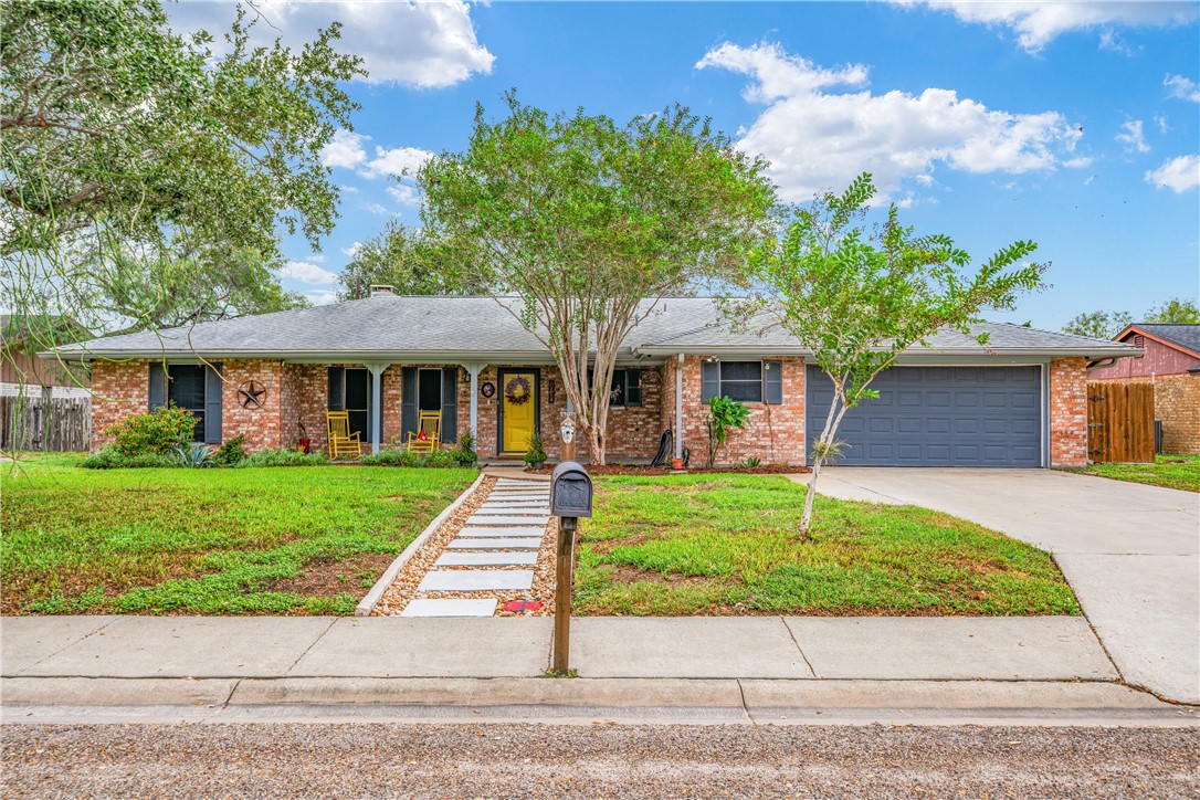 1530 Virginia Ave Property Photo 1