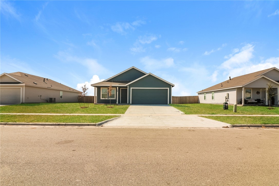 109 Meadowbrook Dr Property Photo 1