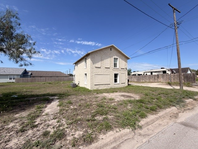 117 N Wells St Property Photo 6