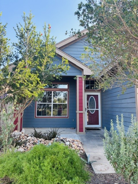 2047 Isabella Dr Property Photo 3