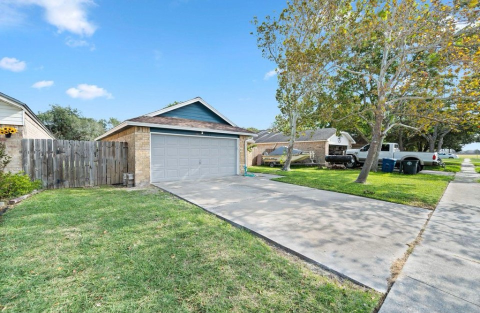 7021 Rivergate Dr Property Photo 18