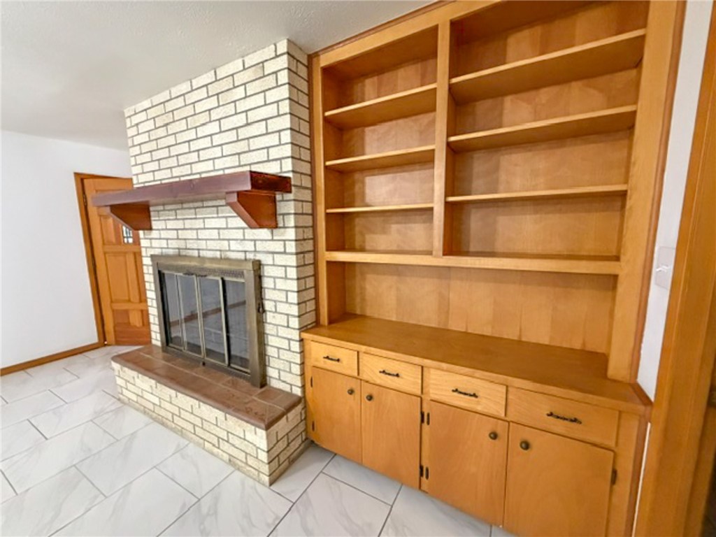 606 E Fm 628 Property Photo 12