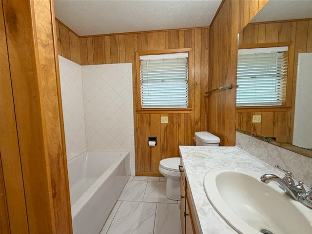 606 E Fm 628 Property Photo 17