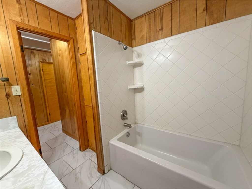 606 E Fm 628 Property Photo 19