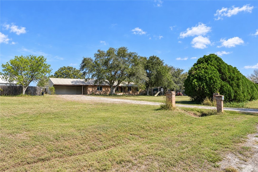 2835 Earls Trail Property Photo 1