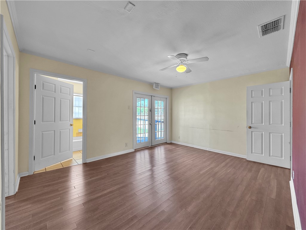 3458 S Alameda St Property Photo 7