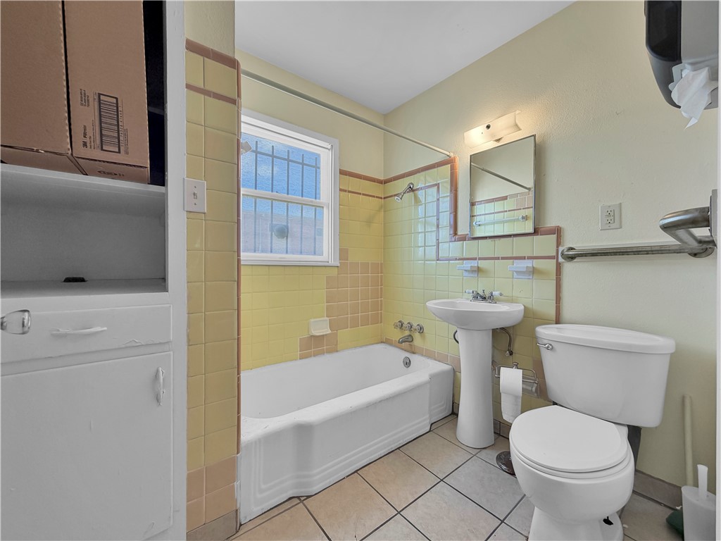 3458 S Alameda St Property Photo 10