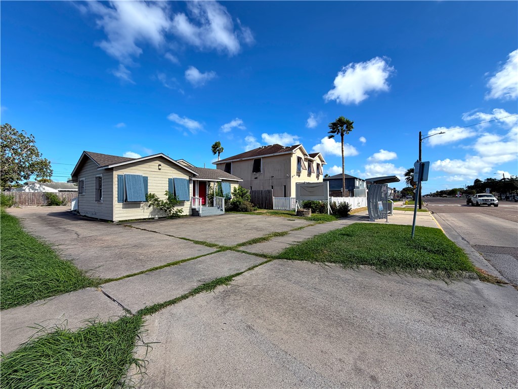 3458 S Alameda St Property Photo 20