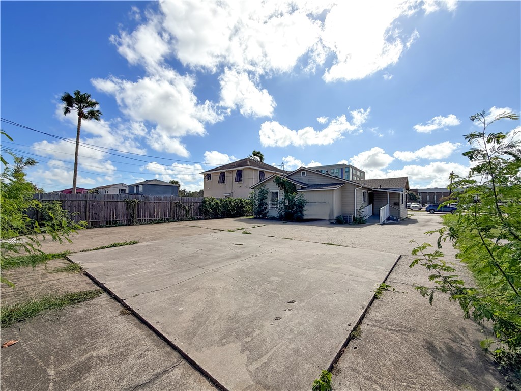 3458 S Alameda St Property Photo 26