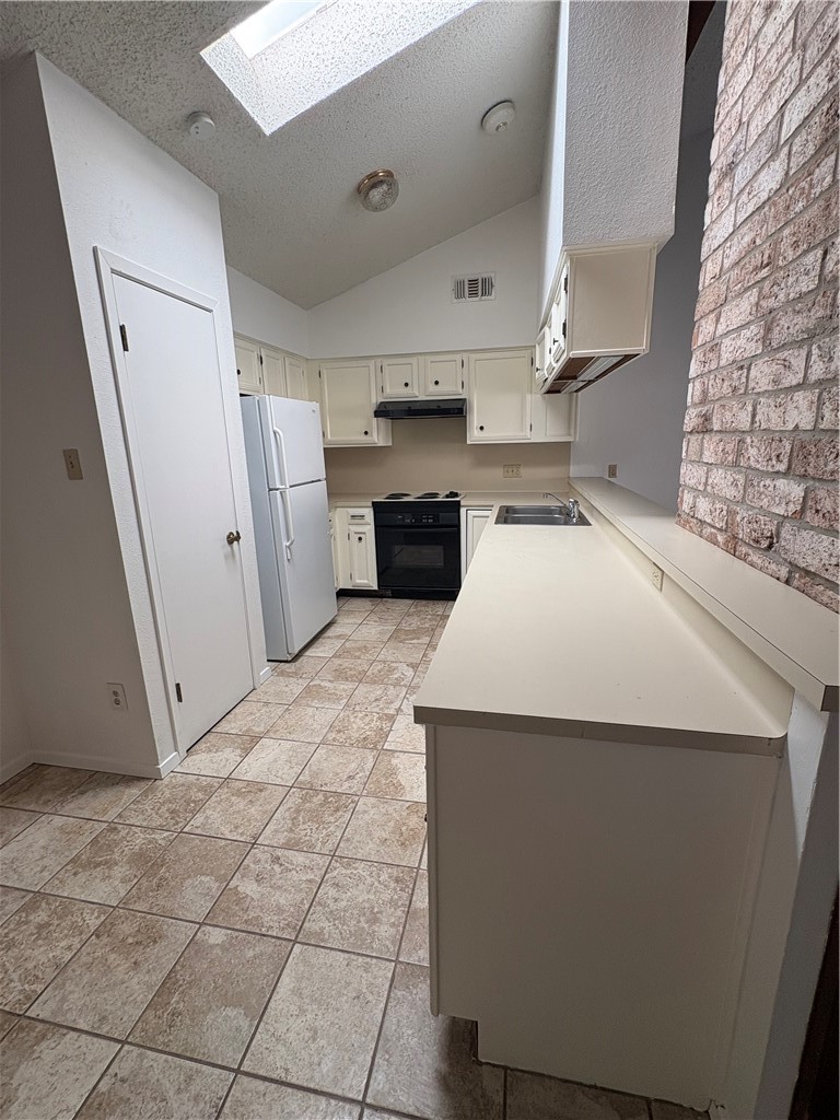 5530 Crossgate Dr N Property Photo 8