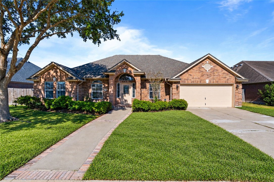 7609 Loire Blvd Property Photo 1