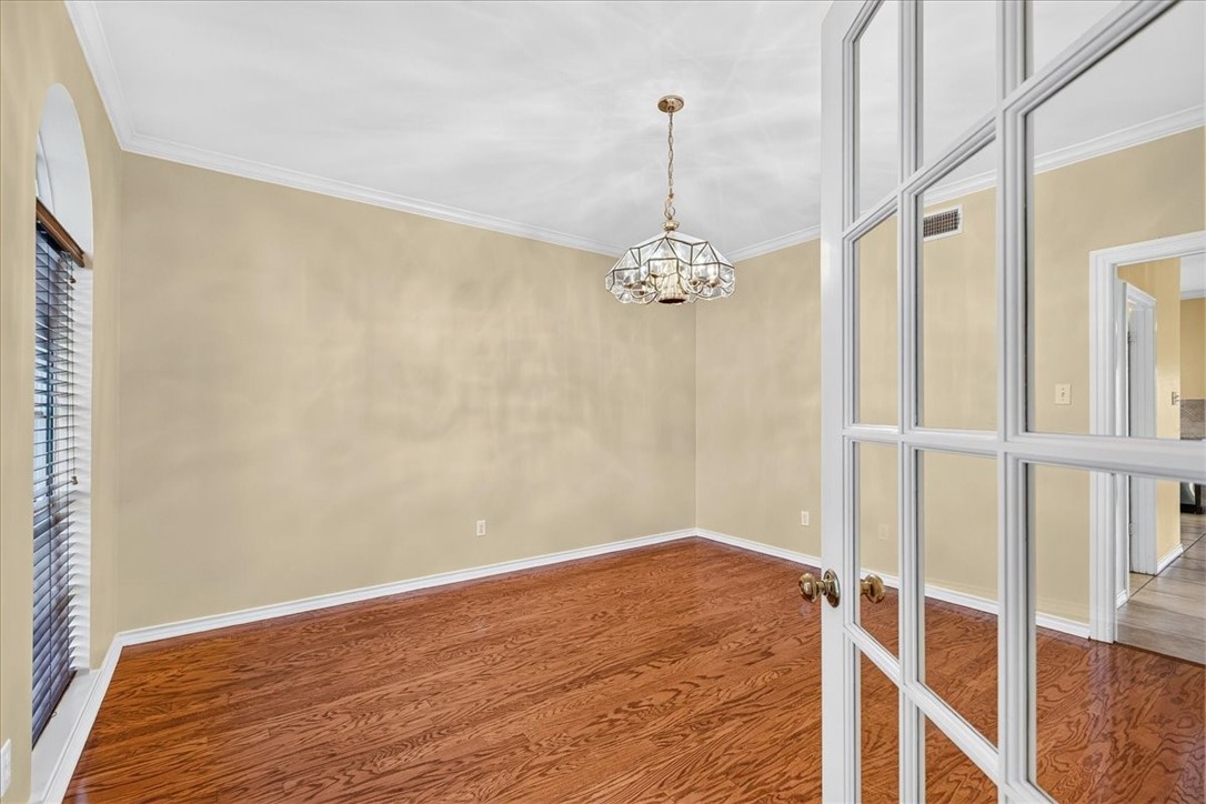 7022 Dunsford Dr Property Photo 8