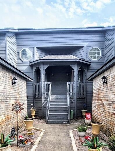 210 Oak Bay St 1003 Property Photo 1