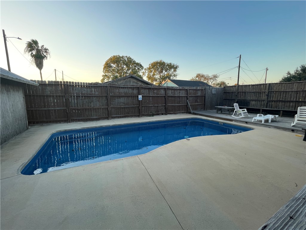 701 Ester Dr Property Photo 20