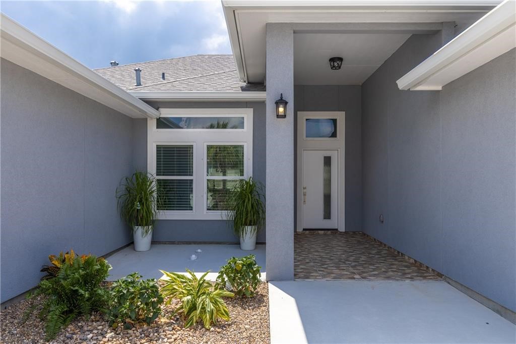 14149 La Blanquilla Dr Property Photo 4