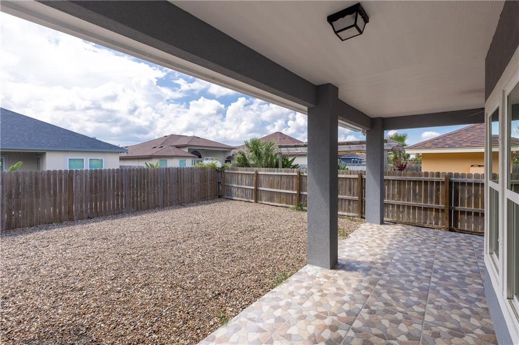 14149 La Blanquilla Dr Property Photo 10