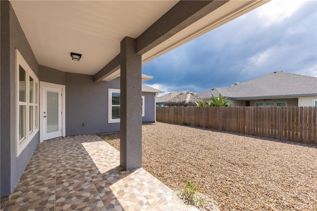 14149 La Blanquilla Dr Property Photo 13