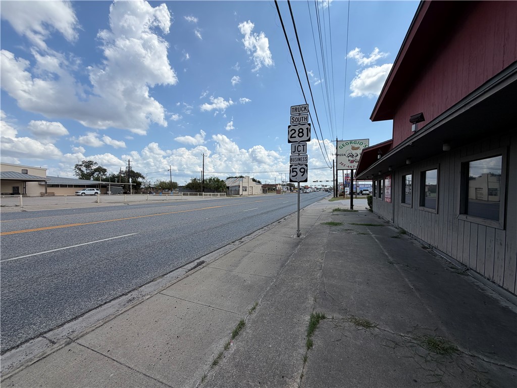 707 Nueces St Property Photo 4