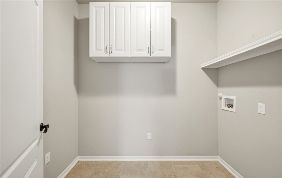 2118 Cardinales Lane Property Photo 17
