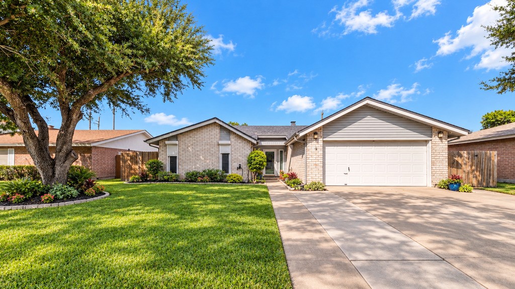 3734 Locke