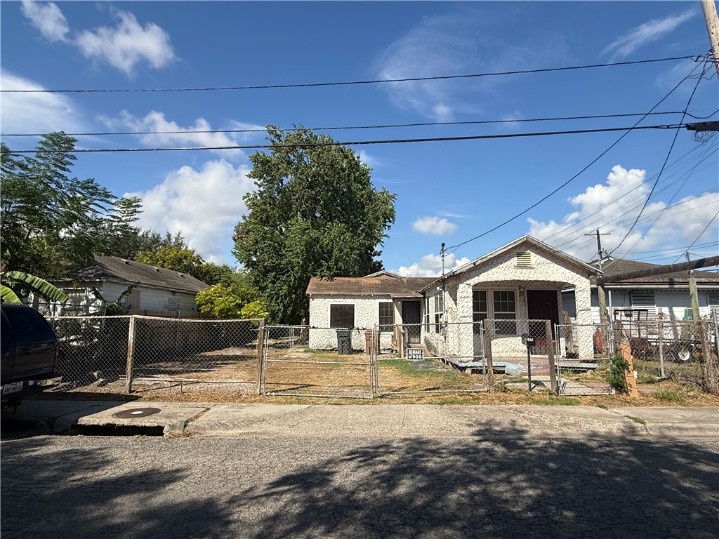605 Duncan St Property Photo 1