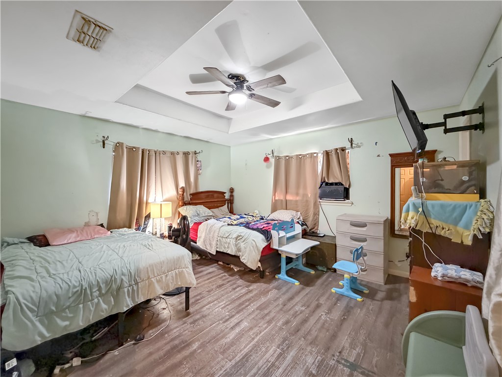 1913 Sandy Way Property Photo 10