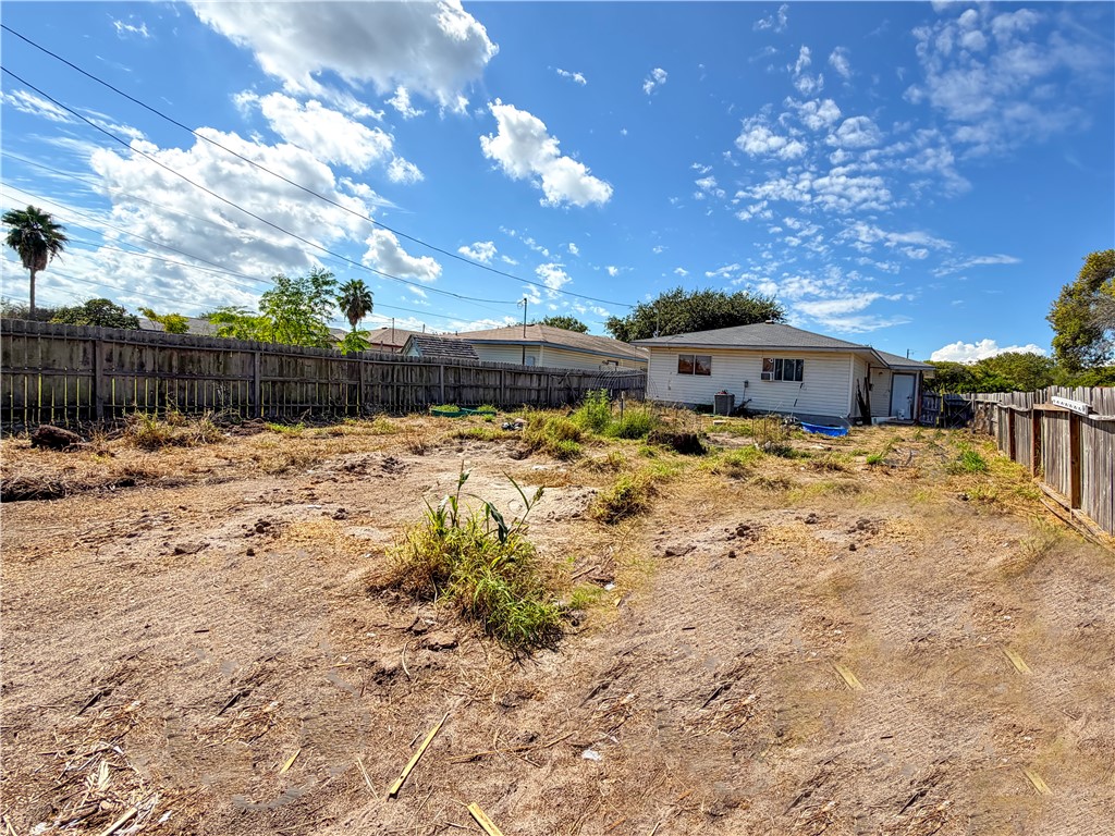 1913 Sandy Way Property Photo 13