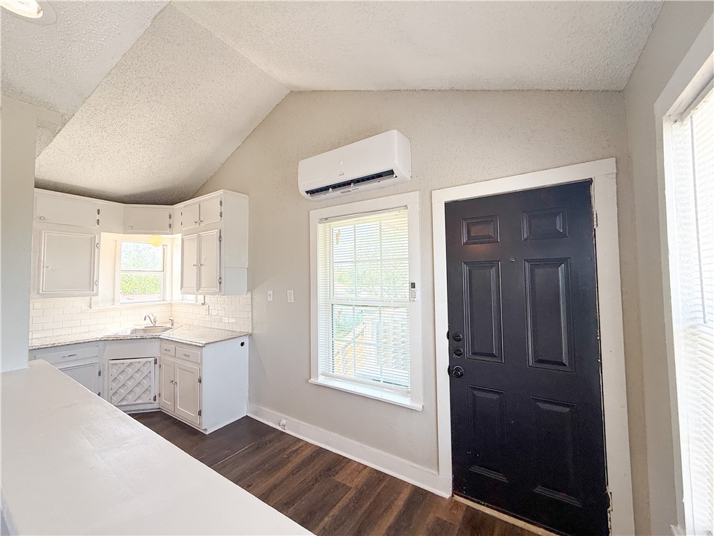 1625 14th St A Property Photo 6